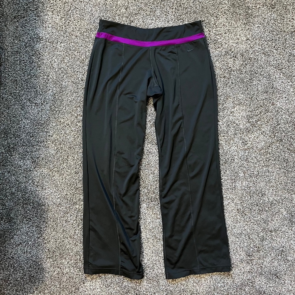 Women's Nike Dri Fit Training Pants, Size L
